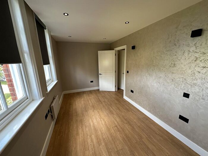 2 Bedroom Apartment To Rent In Market Square, Winslow, MK18