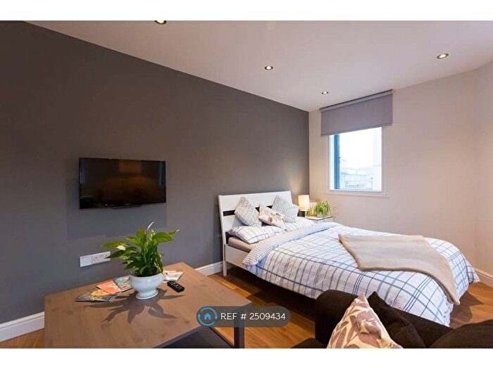 Studio To Rent In Hartshead House, Sheffield, S1