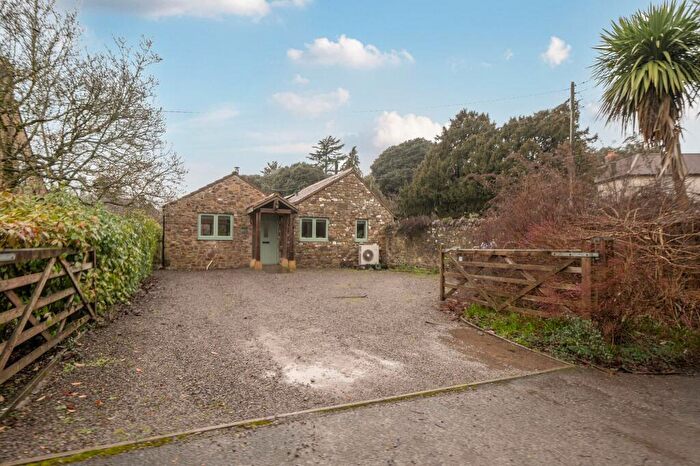 4 Bedroom Barn Conversion For Sale In Duck Street, Tytherington, GL12