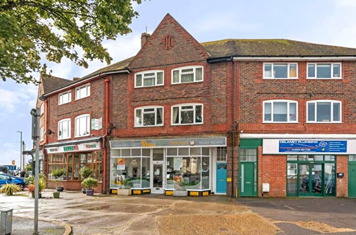 3 Bedroom Flat For Sale In Aldwick Road, Aldwick, Bognor Regis, PO21
