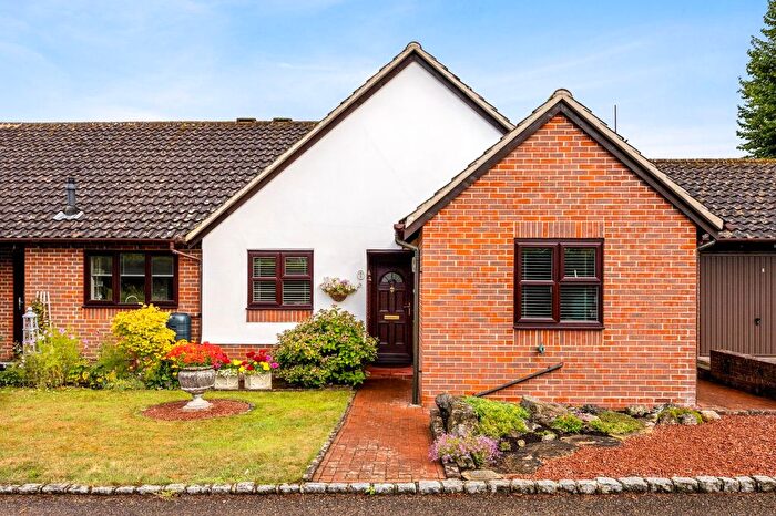 2 Bedroom Bungalow For Sale In Reed Close, Storrington, RH20