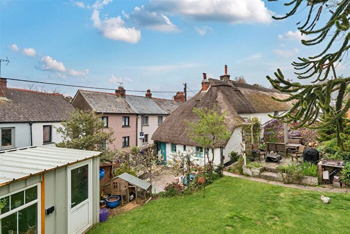 3 Bedroom Semi Detached House For Sale In Stratton, Bude, EX23
