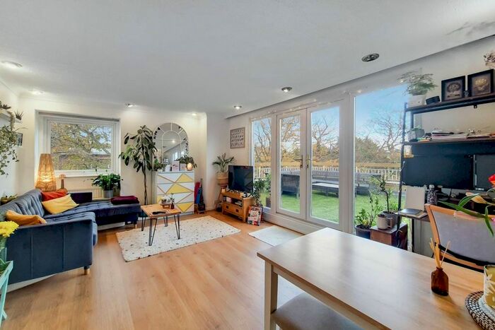 1 Bedroom Flat To Rent In London Road, Stanmore, HA7