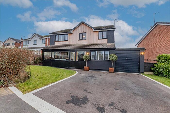 4 Bedroom Detached House For Sale In Hawthorn Road, Bamford, Rochdale, Greater Manchester, OL11