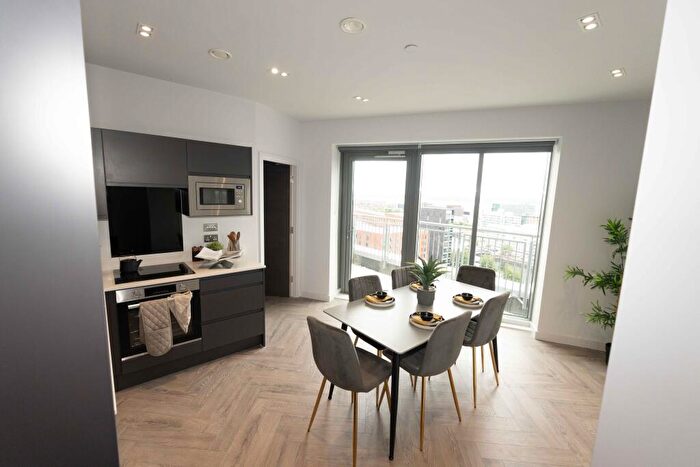 3 Bedroom Apartment To Rent In Park Lane, City Centre, Liverpool, L1