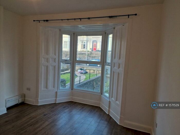 1 Bedroom Flat To Rent In King Edwards Road, Swansea, SA1