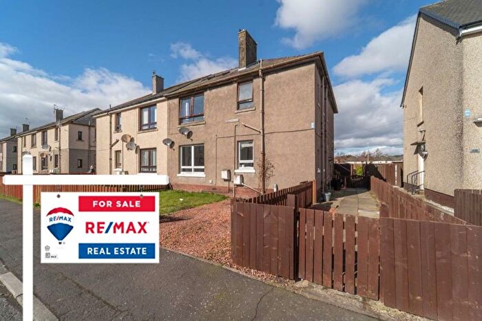 3 Bedroom Maisonette For Sale In Scott Place, Fauldhouse, EH47