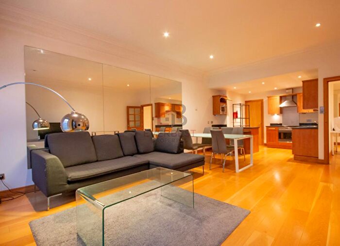 2 Bedroom Apartment To Rent In Fc Murton House, Newcastle Upon Tyne, NE1