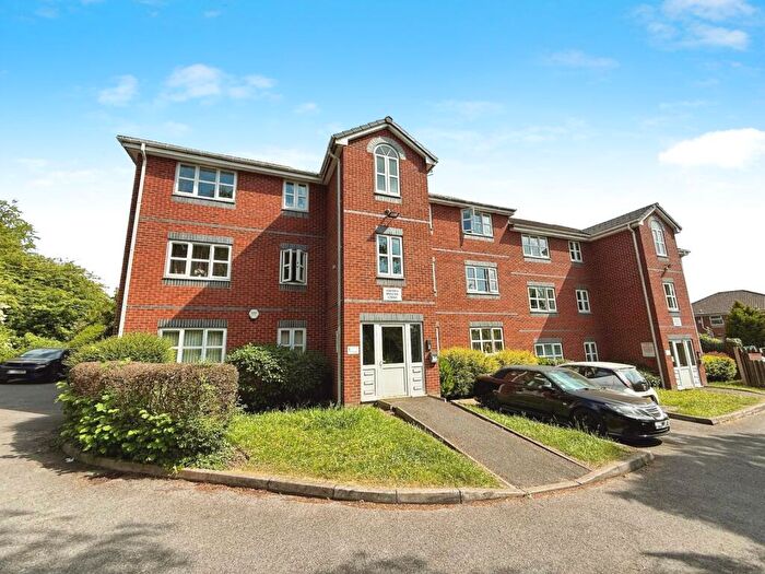 2 Bedroom Flat To Rent In Montonfields Road, Eccles, Manchester, Greater Manchester, M30