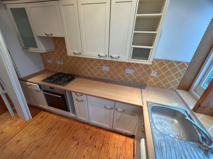 1 Bedroom Flat To Rent In Bradbury Street, London, N16