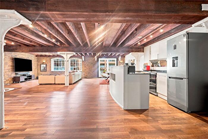 2 Bedroom Flat For Sale In New Concordia Wharf, Mill Street, London, SE1