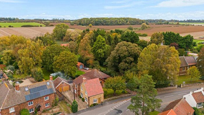 3 Bedroom Detached House For Sale In Burton Road, Flixborough, North Lincolnshire, DN15