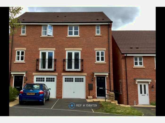 4 Bedroom Semi-Detached House To Rent In Humber Road, Coventry, CV3