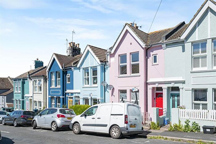 3 Bedroom Terraced House For Sale In Agnes Street, Brighton, BN2