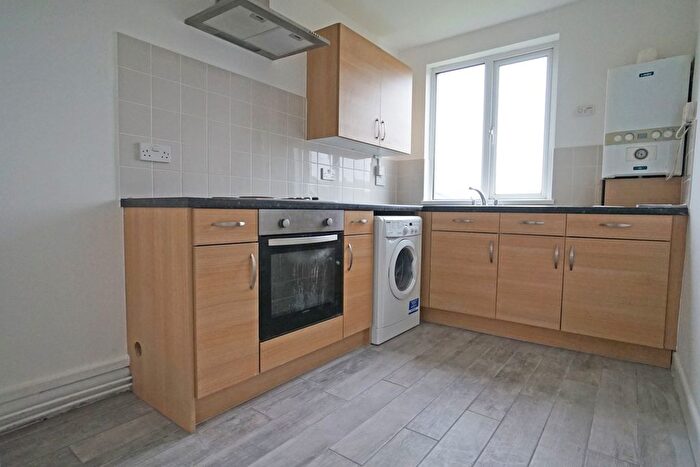 2 Bedroom Flat To Rent In London Road, Portsmouth, PO2
