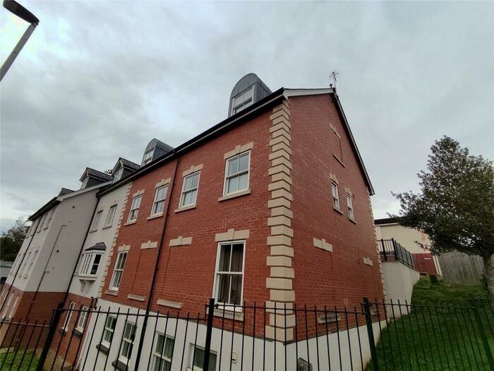 2 Bedroom Apartment To Rent In Beck's Square, Tiverton, EX16
