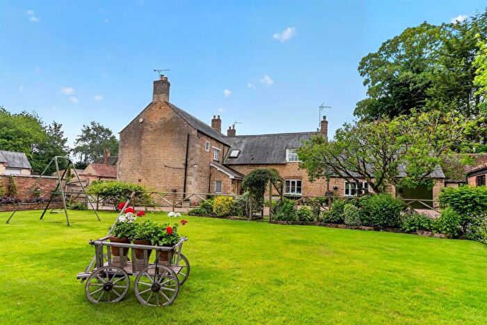 5 Bedroom Detached House For Sale In Main Street, Cottesmore, Rutland, LE15