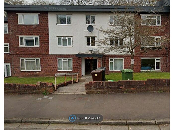2 Bedroom Flat To Rent In Woolaston Avenue, Cardiff, CF23