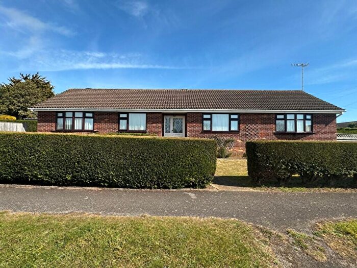 3 Bedroom Detached Bungalow For Sale In Tor Road, Peacehaven, BN10