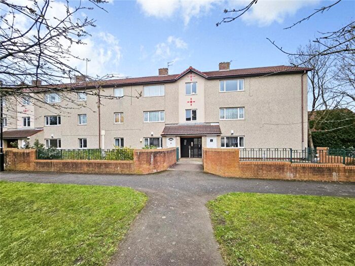2 Bedroom Flat For Sale In West Farm Avenue, Newcastle Upon Tyne, Tyne And Wear, NE12