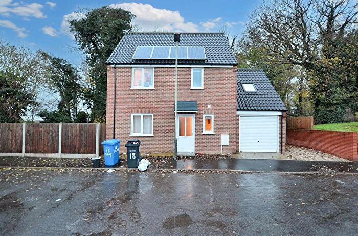 5 Bedroom House To Rent In Grasmere Close, Norwich, NR5