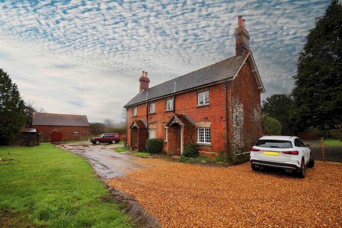 2 Bedroom Semi-Detached House To Rent In Woodgreen Road, Breamore, Fordingbridge, SP6