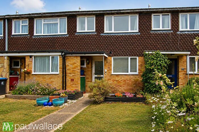 3 Bedroom Terraced House For Sale In Crownfield, Broxbourne, EN10