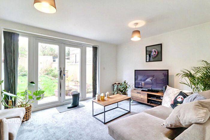 3 Bedroom End Of Terrace House For Sale In Passion Flower Grove Stoke-On-Trent, ST6