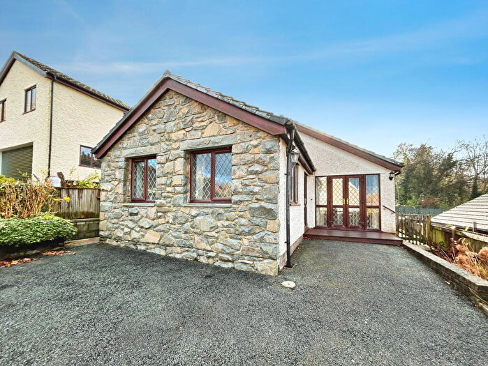 3 Bedroom Detached Bungalow For Sale In Eglwysbach, Conwy, LL28