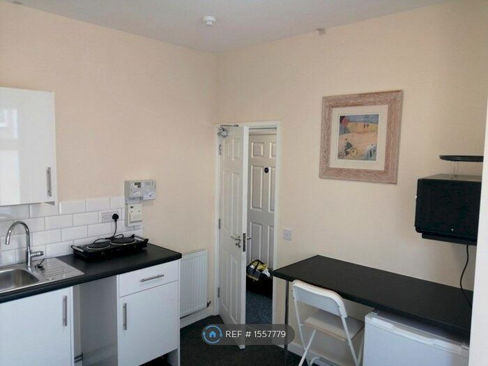 Studio To Rent In Harefield Road Bills Included, Coventry, CV2