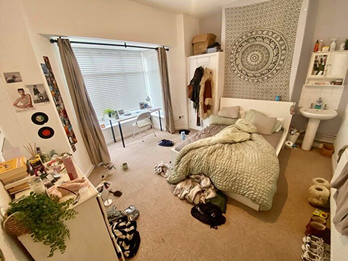 5 Bedroom Property To Rent In Brynymor Road, Brynmill, Swansea, SA1