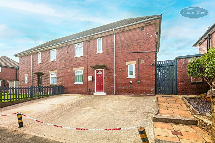3 Bedroom Semi-Detached House For Sale In Kenworthy Road, Stocksbridge, Sheffield, S36