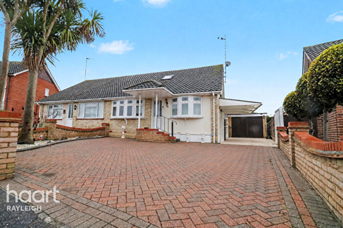 4 Bedroom Semi-Detached House For Sale In Chesterfield Crescent, Leigh-On-Sea, SS9