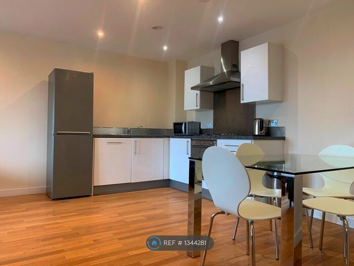 2 Bedroom Flat To Rent In The Reach, Liverpool, L3