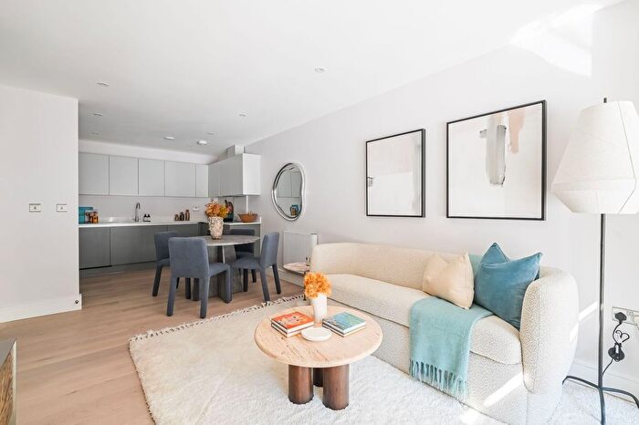 1 Bedroom Flat For Sale In Walborn Studios, De Beauvoir Town, London, N1