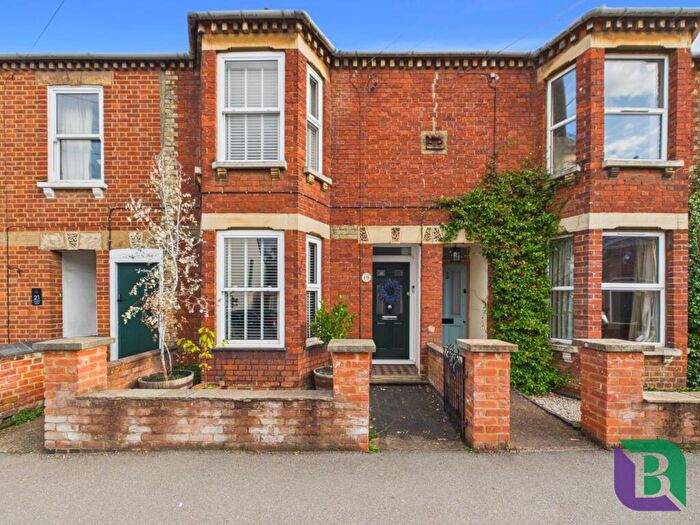 3 Bedroom Terraced House For Sale In Russell Street, Woburn Sands, MK17