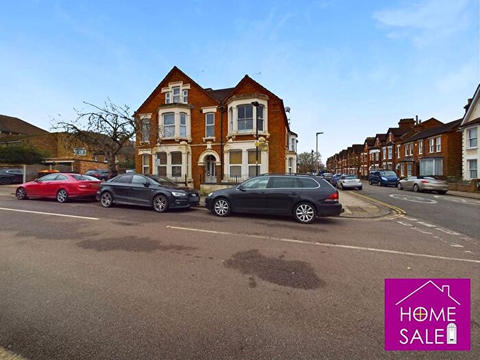 1 Bedroom Studio To Rent In Milton Road, Bedford, MK40