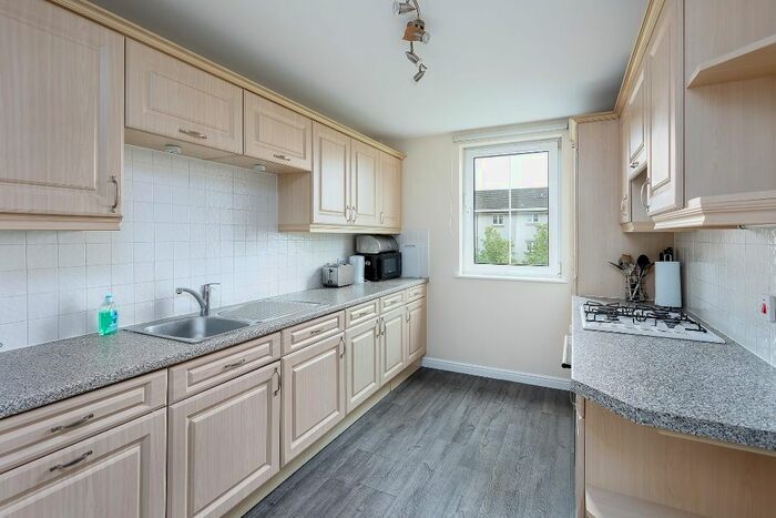 2 Bedroom Flat To Rent In Steads Place, Leith Walk, Edinburgh, EH6