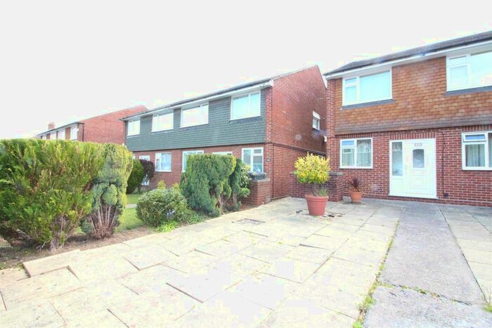 2 Bedroom Maisonette To Rent In Crosier Road, Ickenham, UB10