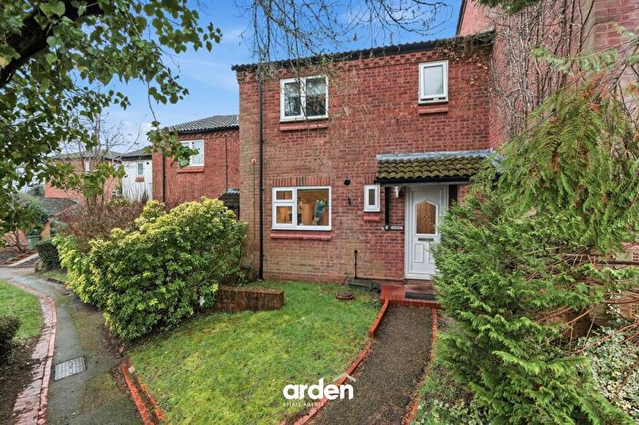 3 Bedroom Terraced House For Sale In High Trees Close, Redditch, B98