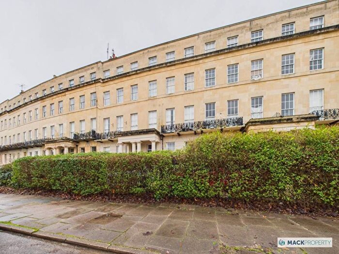 1 Bedroom Flat To Rent In Lansdown Crescent, Cheltenham, GL50