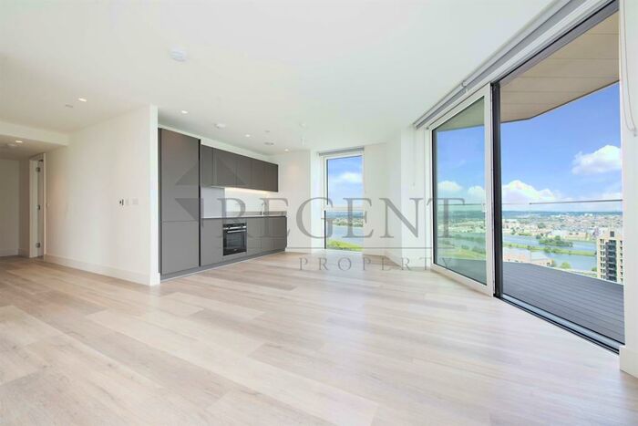 2 Bedroom Apartment To Rent In Hale Works, Daneland Walk, N17