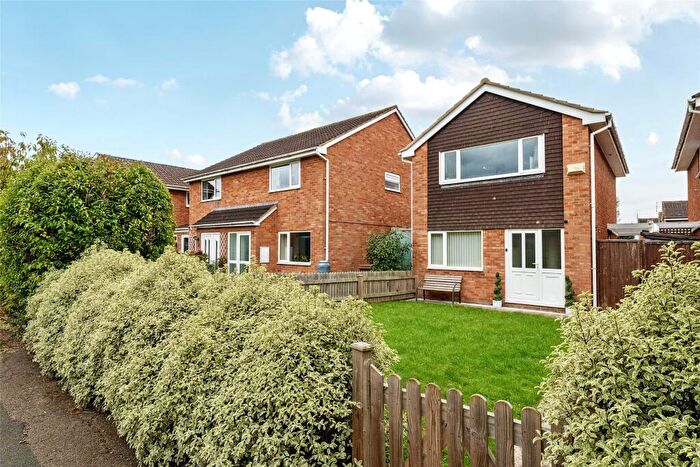 3 Bedroom Detached House For Sale In Roman Hackle Avenue, Cheltenham, Gloucestershire, GL50