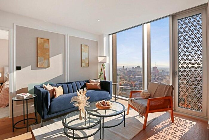2 Bedroom Apartment To Rent In Viadux, Deansgate, M1
