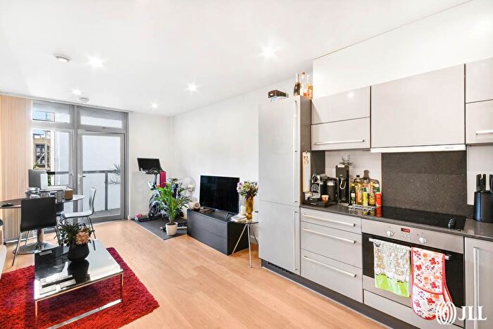 1 Bedroom Flat To Rent In Caspian Apartments, Salton Square, E14