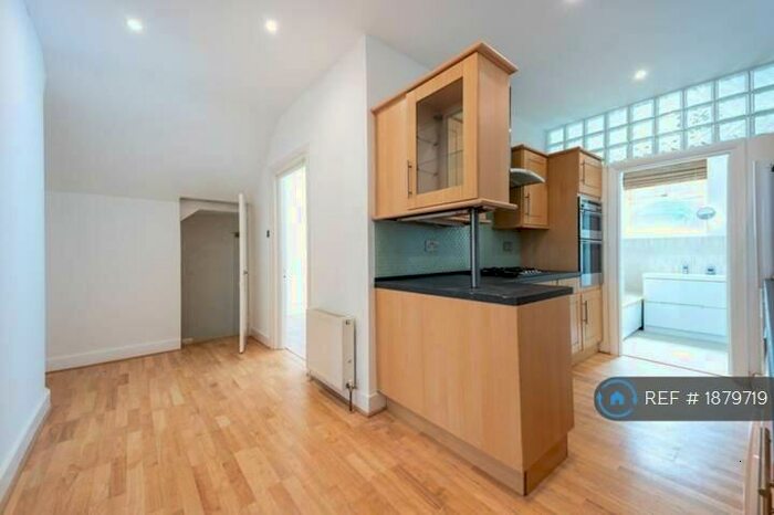 1 Bedroom Maisonette To Rent In Waddon Road, Croydon, CR0