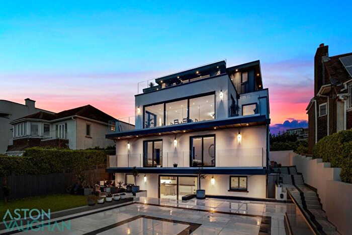 6 Bedroom Detached House For Sale In Roedean Road, Brighton, BN2