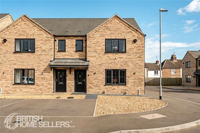 3 Bedroom Semi-Detached House For Sale In Hardwick Close, Crowland, Peterborough, Lincolnshire, PE6