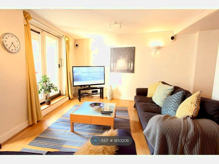 1 Bedroom Flat To Rent In Wapping Lane, London, E1W