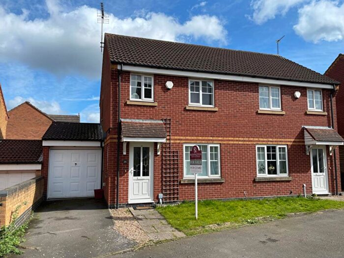 3 Bedroom Semi-Detached House For Sale In Spencer View, Ellistown, Coalville, LE67